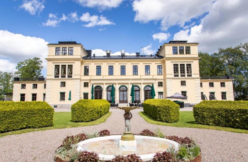 Runsa Slott, Sweden, Sweden
